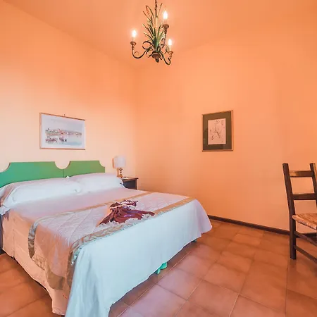 Sirina Ξενοδοχείο 4*