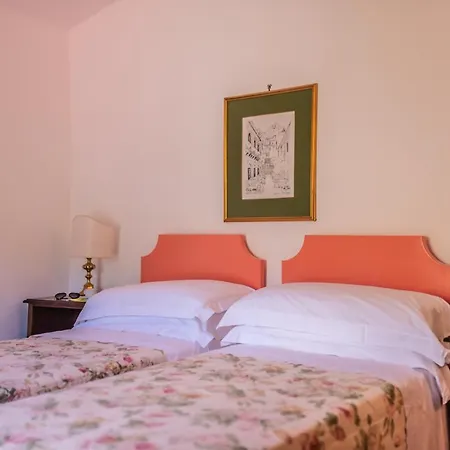Sirina Hotel 4*